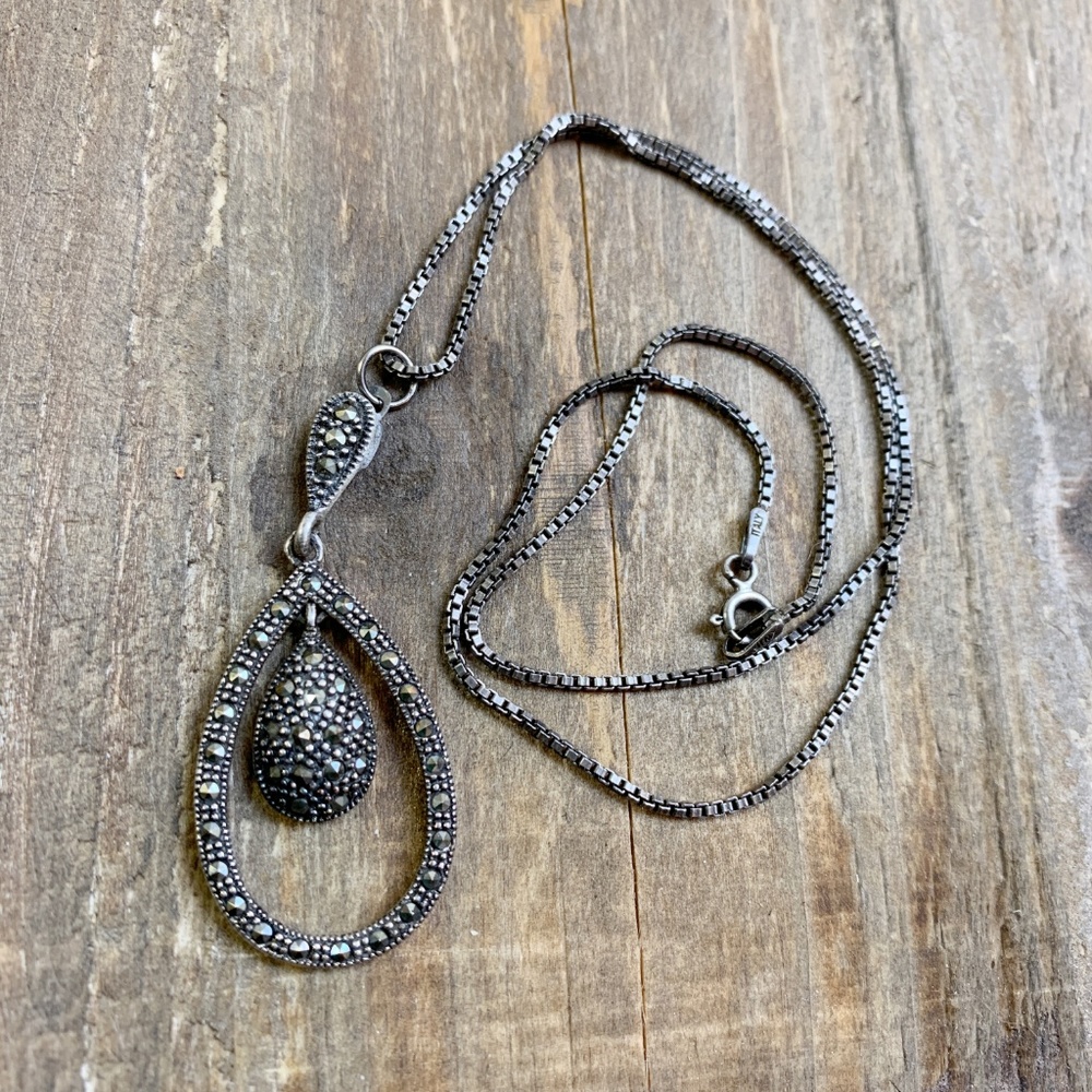 Antique Glass Crystal Droplet Pendant Necklace